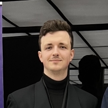 Vladyslav Pertakhia